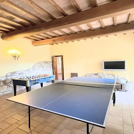 Todi By The Poolexc Poolwalk To Todi 5 Kmsrestaurant 05 Kms Sleeps 4* Petroro