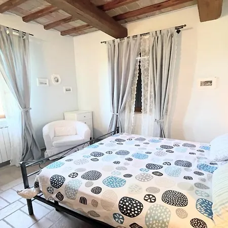 Hotel Todi By The Poolexc Poolwalk To Todi 5 Kmsrestaurant 05 Kms Sleeps Petroro