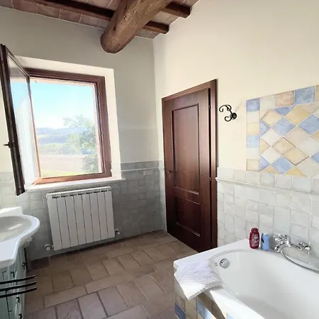 Todi By The Poolexc Poolwalk To Todi 5 Kmsrestaurant 05 Kms Sleeps Hotel
